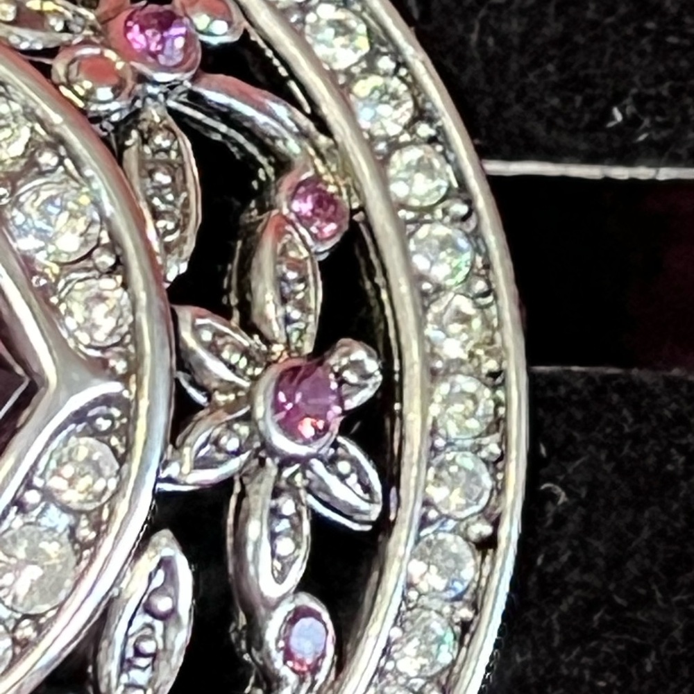 Joan Rivers brooch - Picture 2 of 8